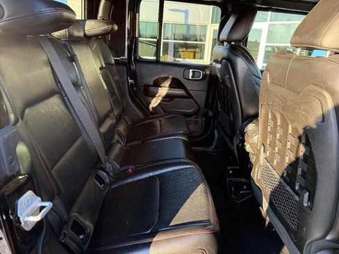 Used 2020 Jeep Gladiator Rubicon image 10