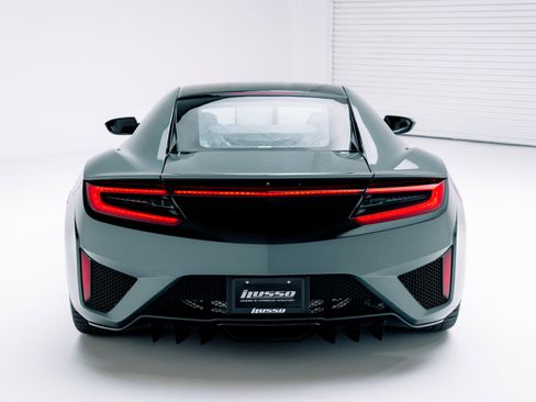 Used 2017 Acura NSX image 25