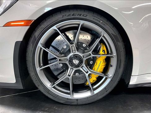 Used 2022 Porsche 911 GT3 image 13