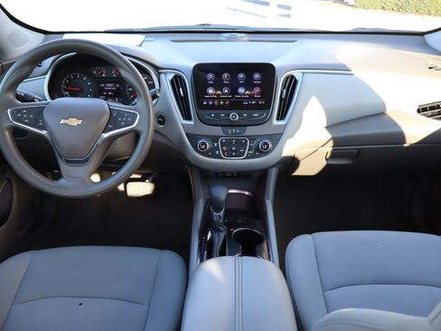 Used 2024 Chevrolet Malibu LT FWD image 14