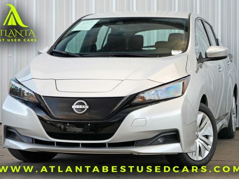 Used 2025 Nissan Leaf S image 1