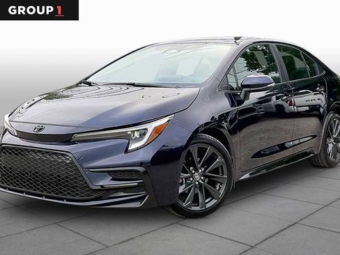 Used 2026 Toyota Corolla SE image 1