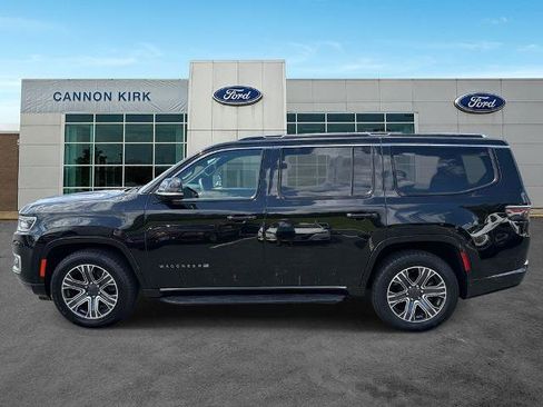Used 2024 Jeep Wagoneer Series II w/ Flexible Seating Group AWD/4WD image 4