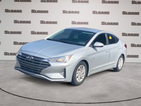 Used 2019 Hyundai Elantra SE image 1