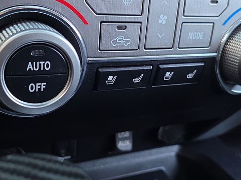 Used 2019 Toyota Tundra Platinum image 25