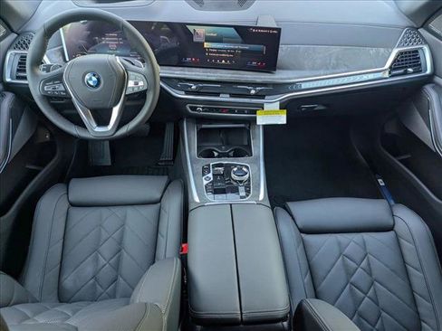 Used 2026 BMW X5 xDrive50e w/ Executive Package AWD/4WD image 16