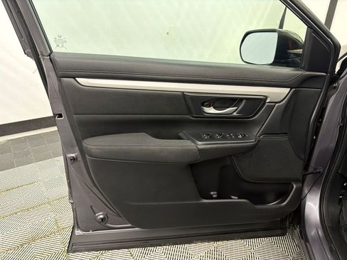 Used 2018 Honda CR-V LX image 10