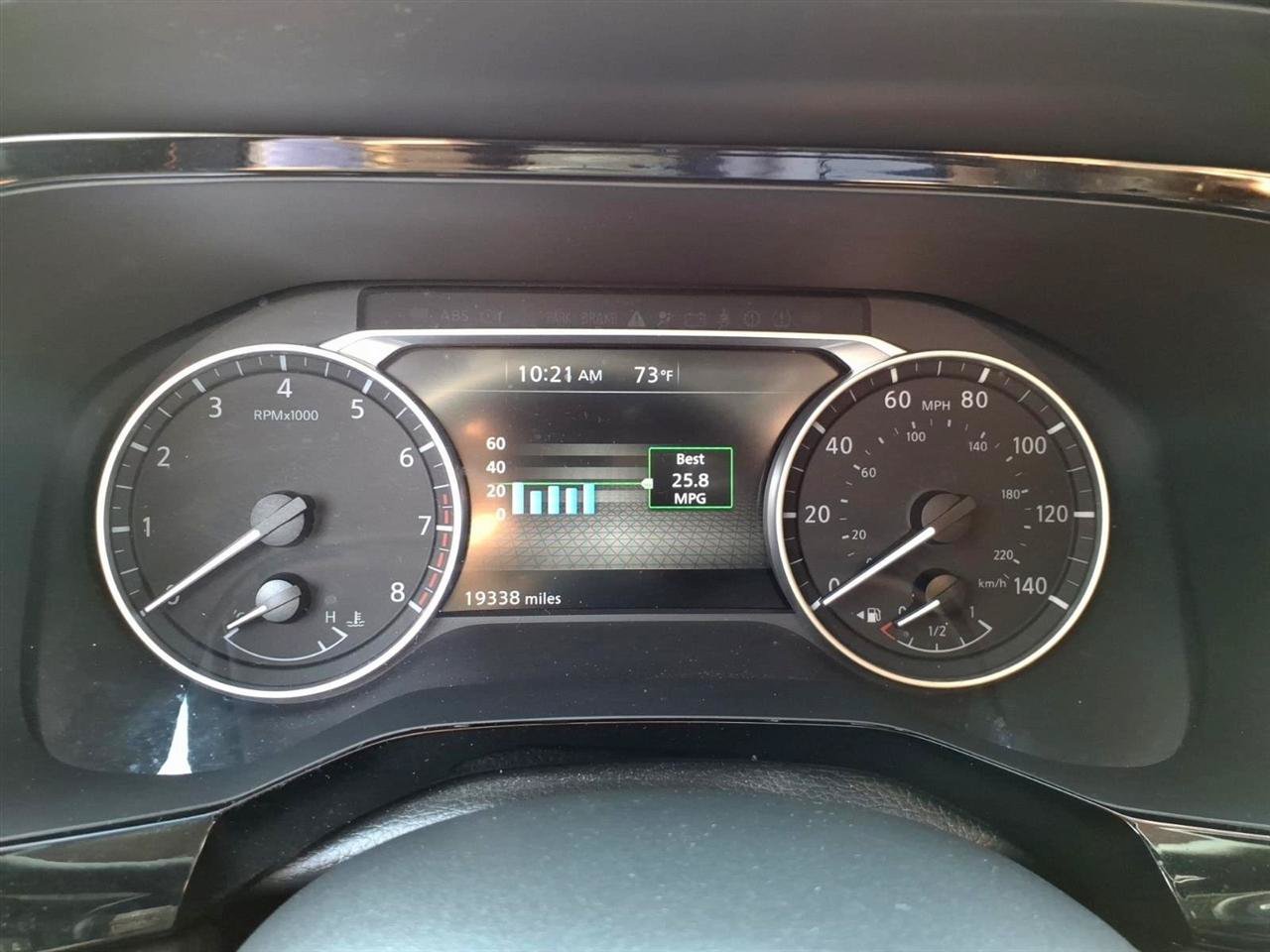 Used 2025 Nissan Pathfinder SV AWD/4WD image 15