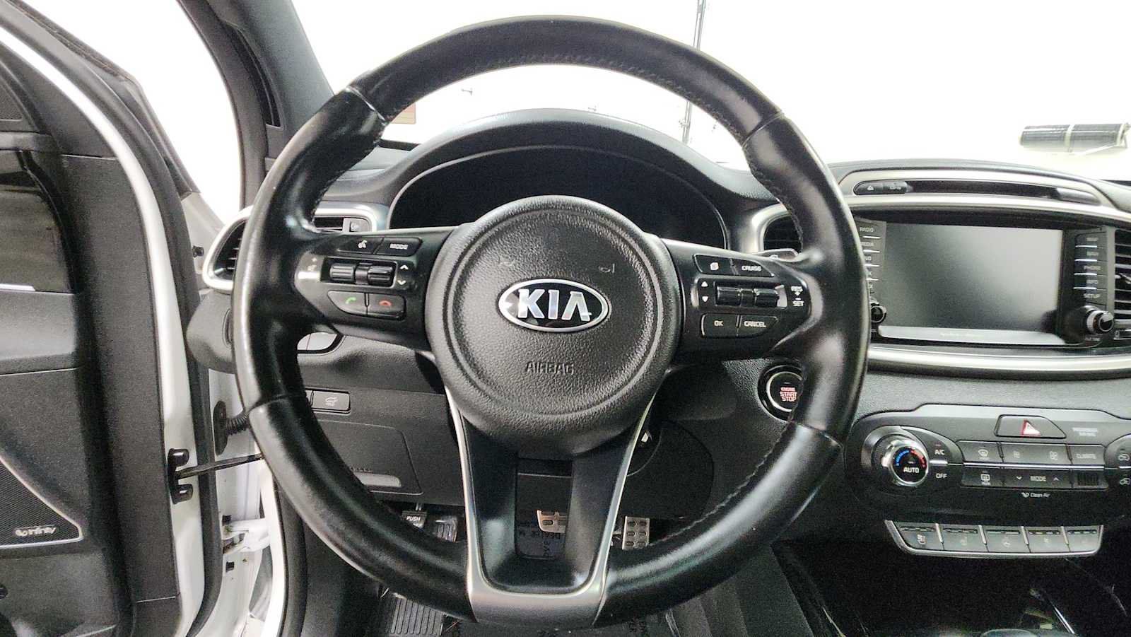 Used 2016 Kia Sorento SX AWD/4WD image 16
