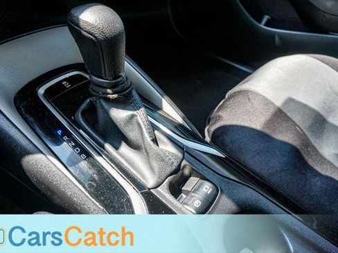 Used 2020 Toyota Corolla LE FWD image 33