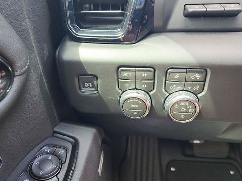 Certified 2026 GMC Sierra 1500 AT4 w/ AT4 Premium Package AWD/4WD image 27