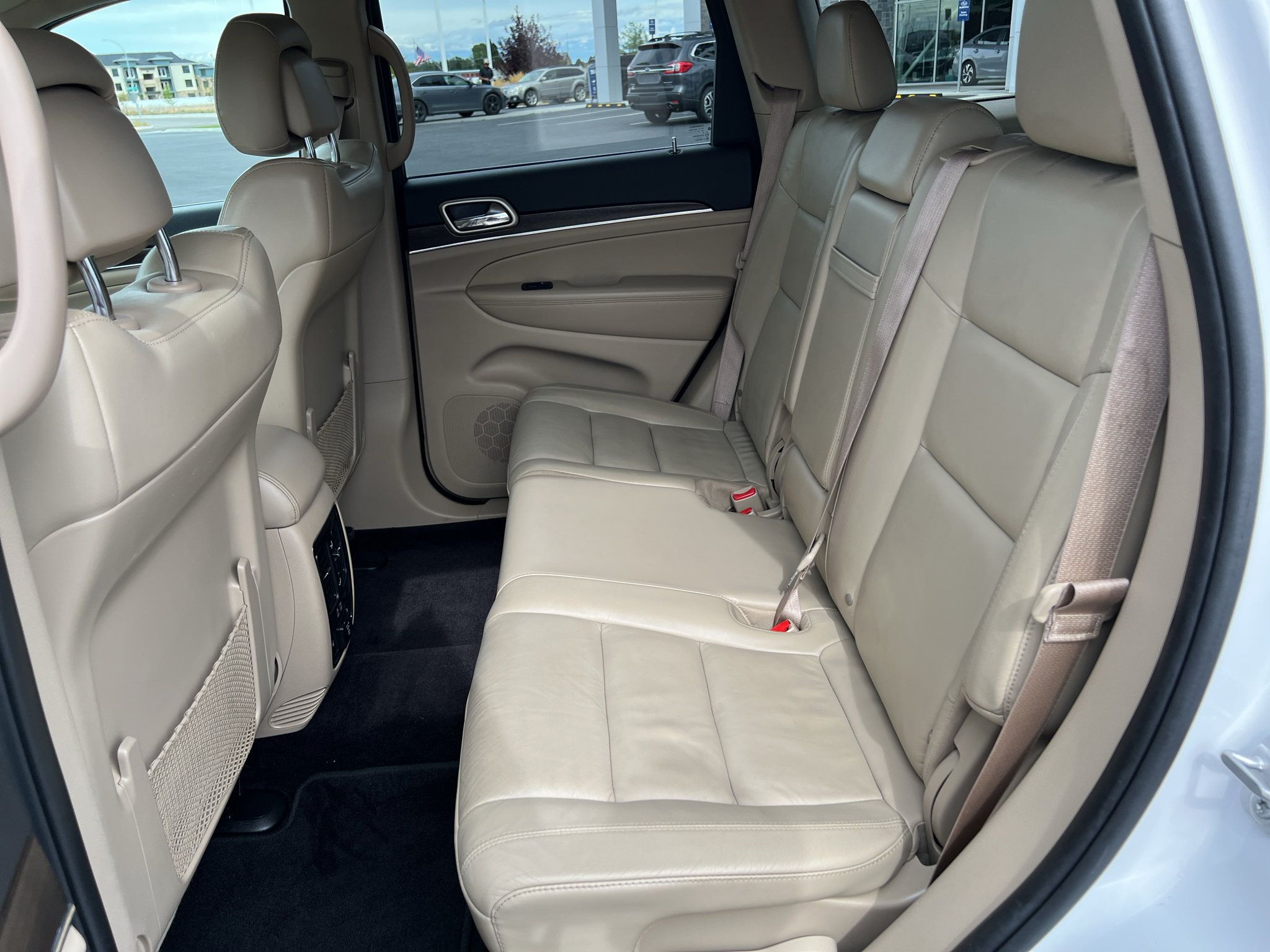 Used 2017 Jeep Grand Cherokee Limited AWD/4WD image 21