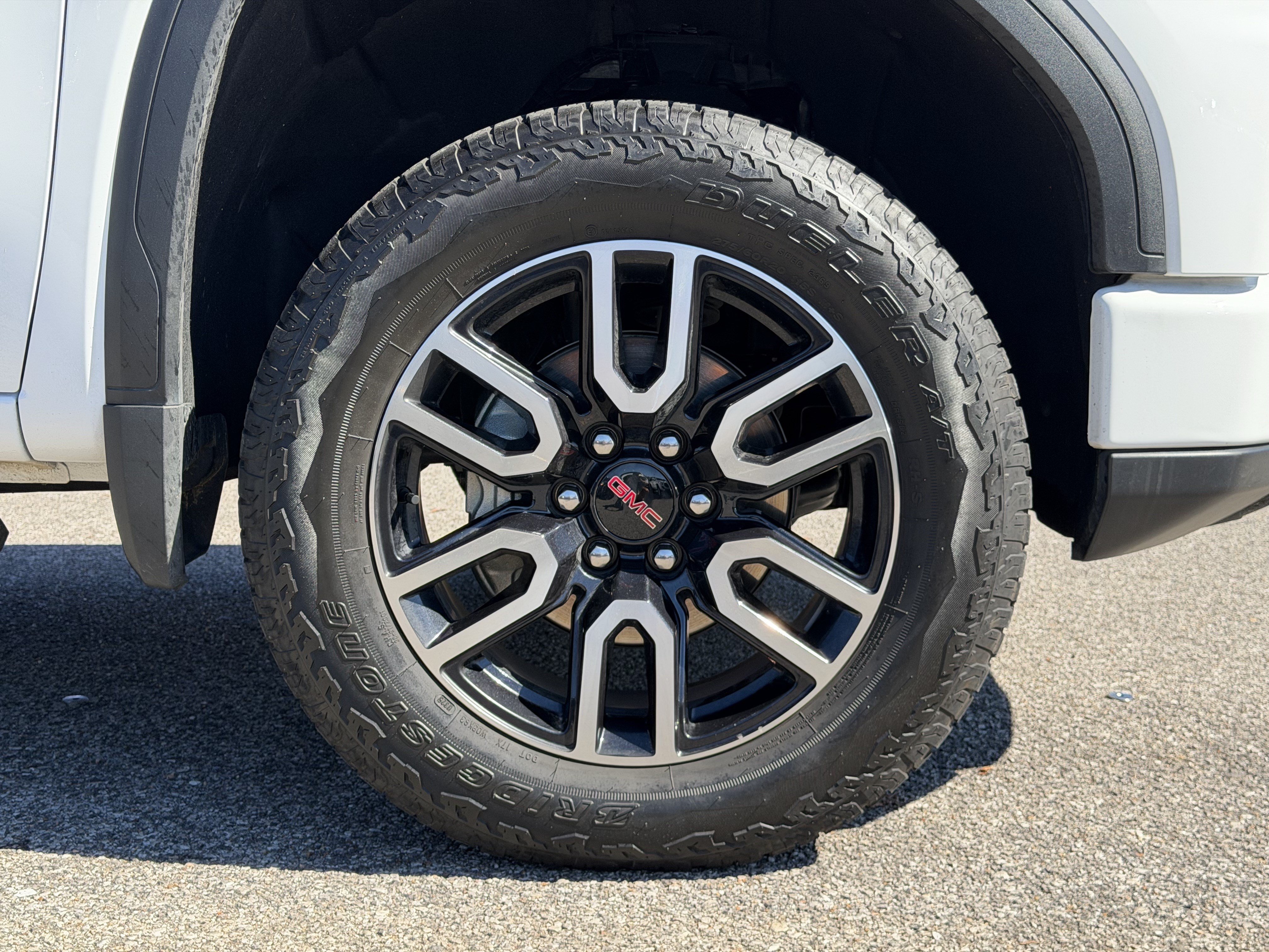 Used 2026 GMC Sierra 1500 AT4 w/ AT4 Preferred Package AWD/4WD image 13