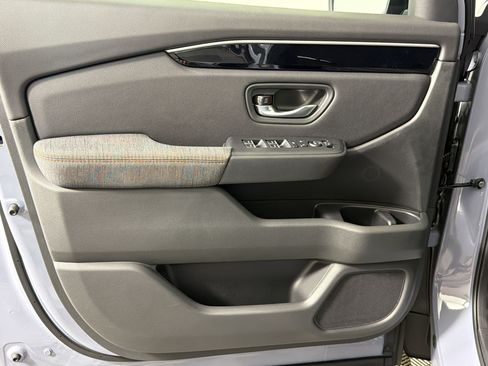 New 2026 Honda Pilot Sport image 11