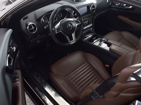 Used 2016 Mercedes-Benz SL 550 image 14