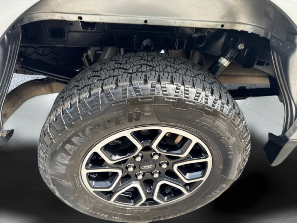 Used 2023 Ford F150 Lariat w/ Max Trailer Tow Package AWD/4WD image 24