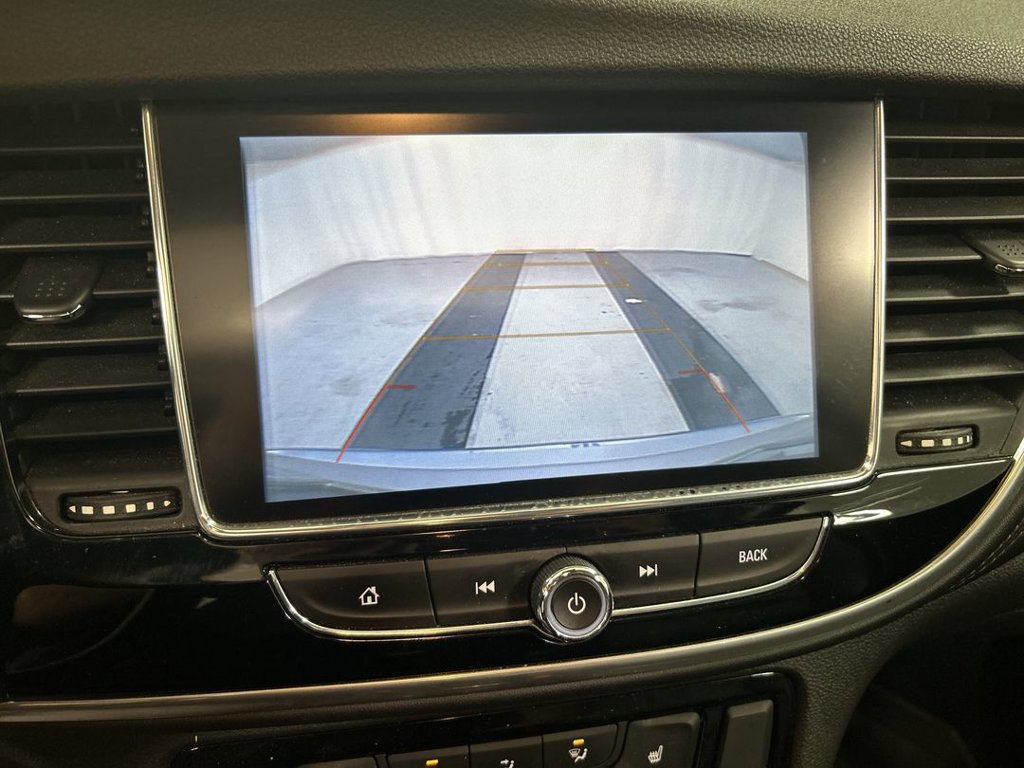 Used 2019 Buick Encore Essence w/ Experience Buick Package AWD/4WD image 15