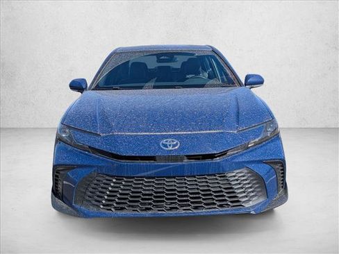 Certified 2025 Toyota Camry SE image 2