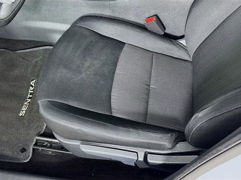 Used 2024 Nissan Sentra SV image 19