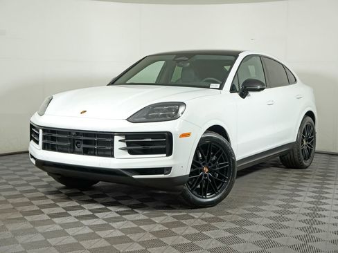Certified 2026 Porsche Cayenne Coupe AWD/4WD image 1