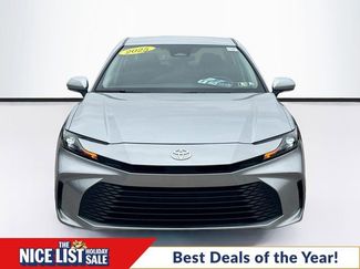 Used 2025 Toyota Camry LE video 2