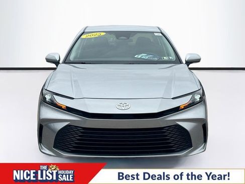 Used 2025 Toyota Camry LE image 2