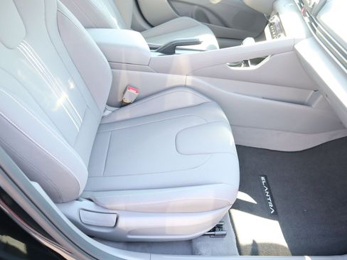 New 2025 Hyundai Elantra Sport image 18
