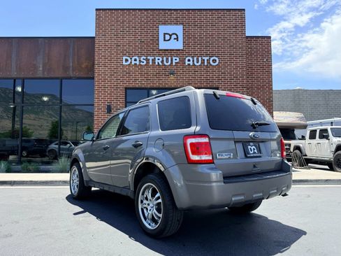 Used 2010 Ford Escape XLT FWD image 6
