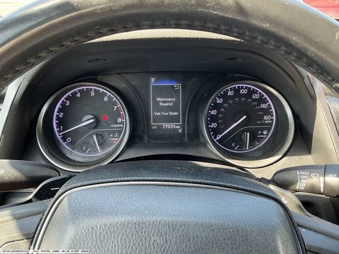 Used 2021 Toyota Camry SE FWD image 12