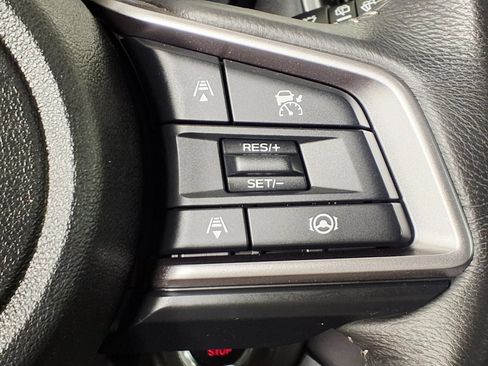 Used 2025 Subaru Outback Premium AWD/4WD image 15