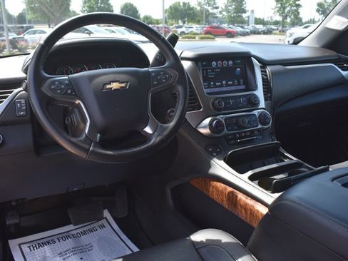 Used 2018 Chevrolet Tahoe Premier AWD/4WD image 18