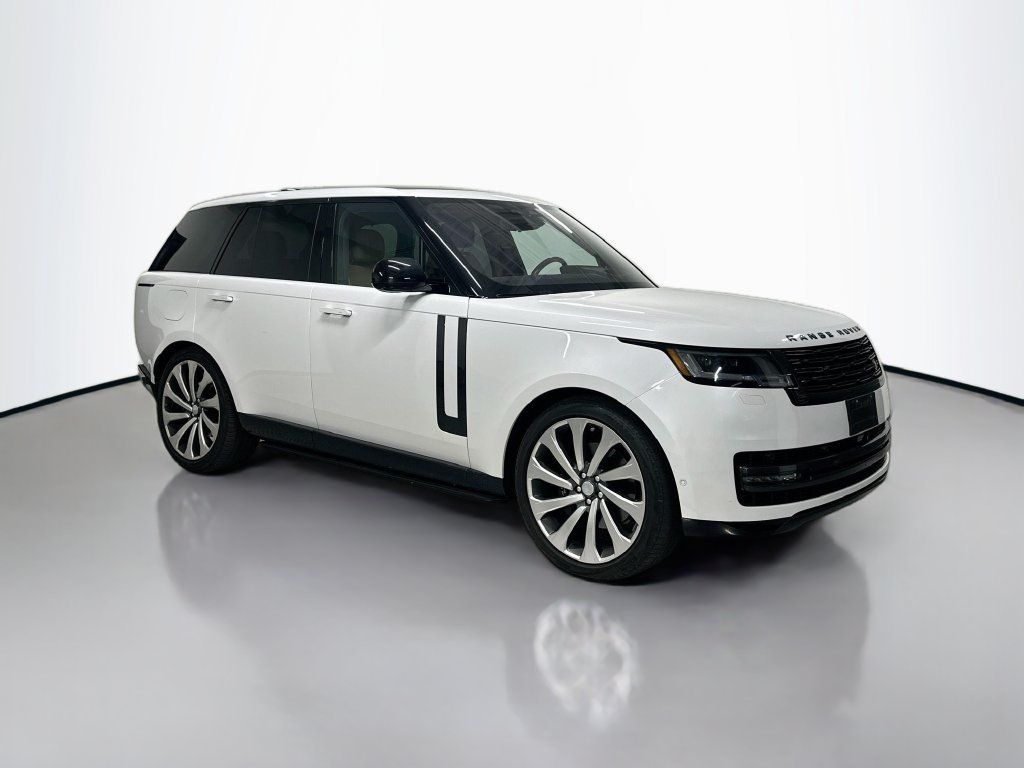 Used 2023 Land Rover Range Rover SE AWD/4WD image 7