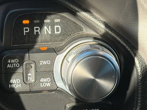 Used 2020 RAM 1500 Laramie AWD/4WD image 18