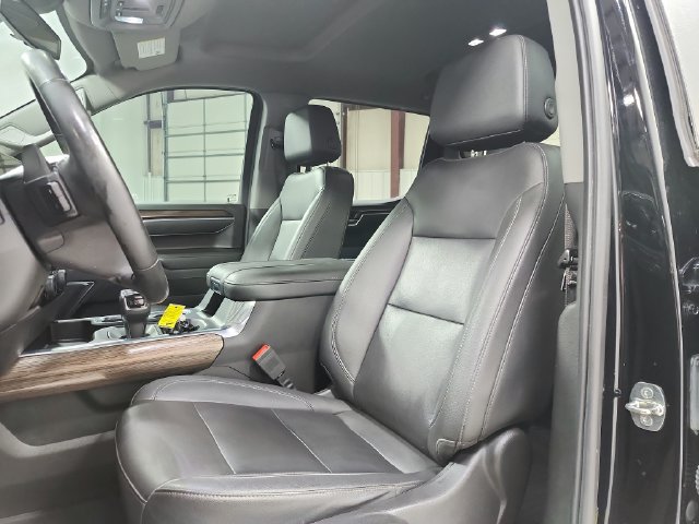 Used 2024 Chevrolet Silverado 1500 LT Trail Boss w/ Convenience Package II AWD/4WD image 10