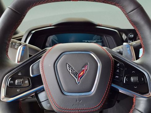 Used 2022 Chevrolet Corvette Stingray Premium Cpe w/ Z51 Performance Package RWD image 16