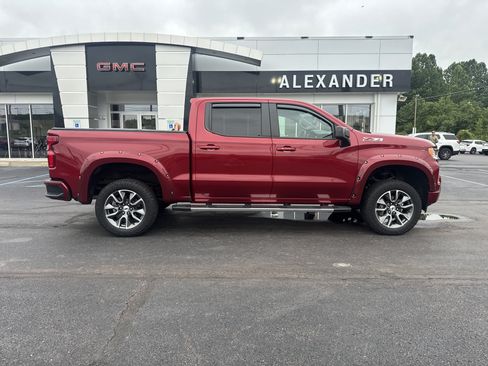 Used 2025 Chevrolet Silverado 1500 RST AWD/4WD image 2