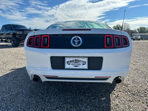 Used 2014 Ford Mustang Premium RWD image 9