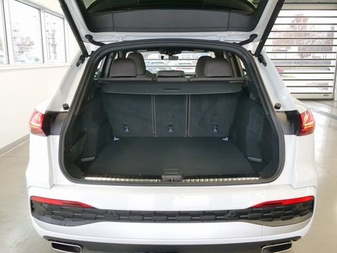 New 2025 Audi Q5 Prestige image 13