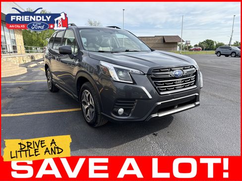 Used 2023 Subaru Forester Premium AWD/4WD image 3