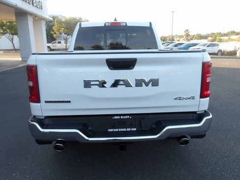 New 2026 RAM 1500 4x4 Crew Cab image 7