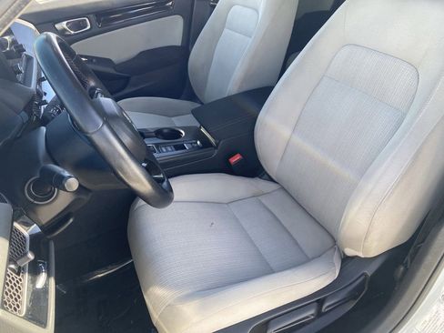 Certified 2022 Honda Civic EX image 27
