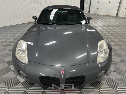 Used 2008 Pontiac Solstice Convertible w/ Premium Package RWD image 8