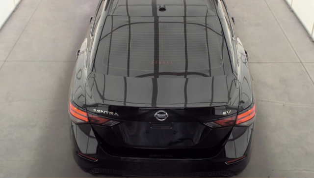 Used 2023 Nissan Sentra SV w/ SV Premium Package FWD image 6