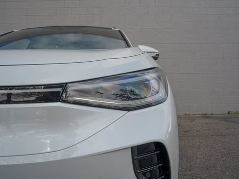 Used 2023 Volkswagen ID.4 Pro S AWD/4WD image 11