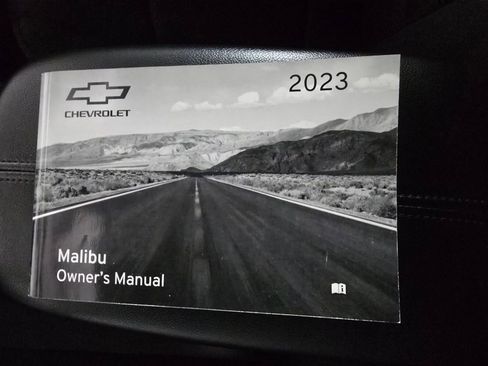 Used 2023 Chevrolet Malibu LT image 29