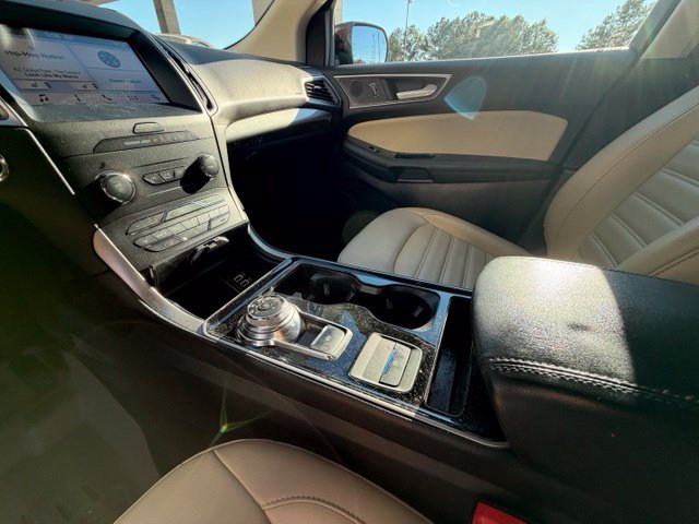 Used 2019 Ford Edge SEL w/ Equipment Group 201A FWD image 15