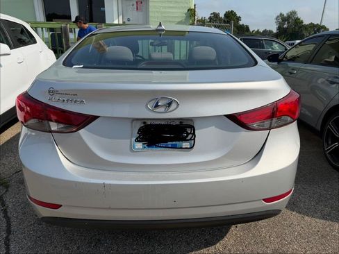 Used 2016 Hyundai Elantra SE FWD image 5