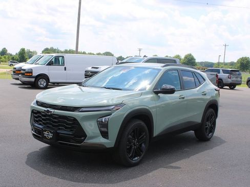 New 2026 Chevrolet Trax ACTIV FWD image 4