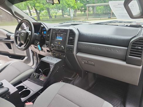 Used 2018 Ford F250 XL w/ Power Equipment Group RWD image 38