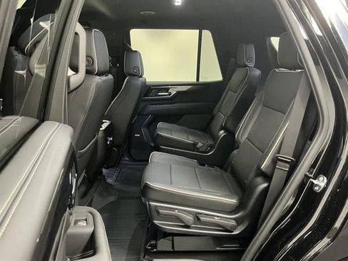 New 2026 GMC Yukon Elevation w/ LPO, Elevation Black Package AWD/4WD image 23